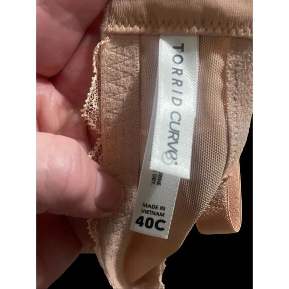 New Torrid Curve Womens Peach Plunge Microfiber & Lace Padded Push-up Bra Sz 40C - Picture 8 of 10